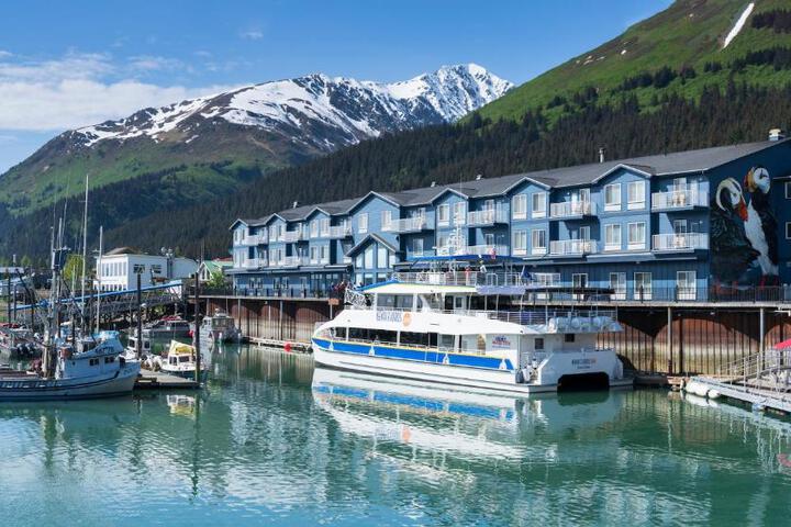 Harbor 360 Hotel Seward