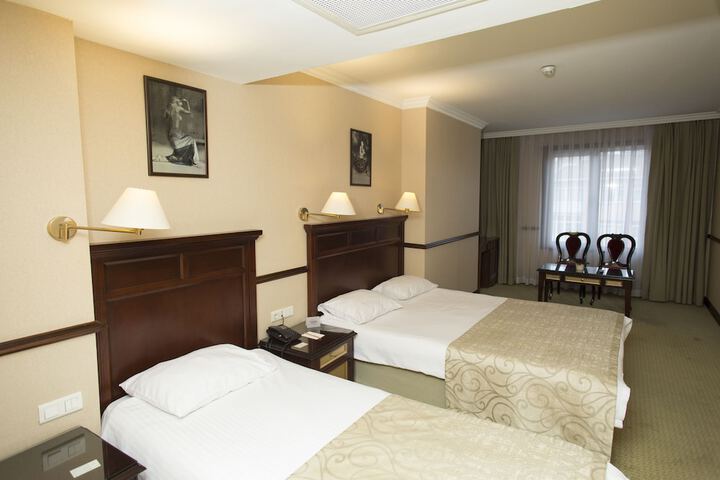 Room 57 of 114