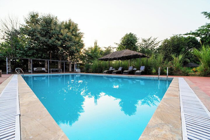Pool 79 of 151