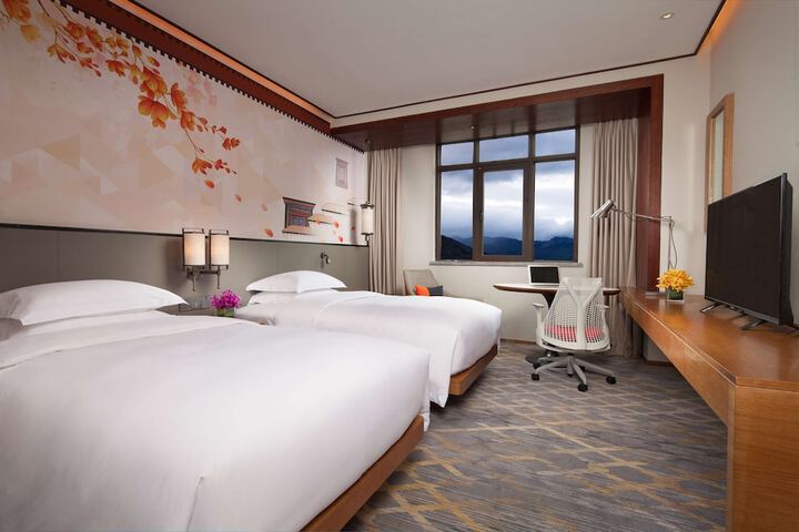 Room 10 of 47