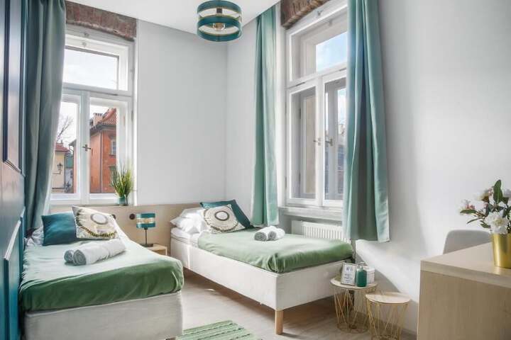 Room 2 of 45