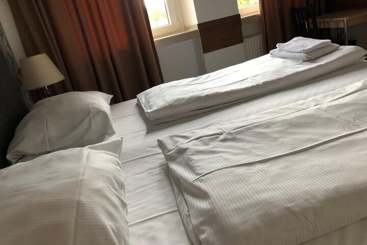Room 12 of 31
