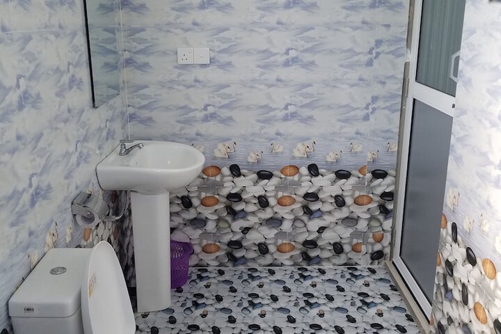 Room 8 of 23