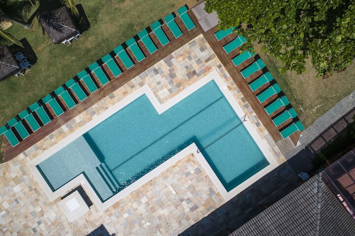 Pool 68 of 108