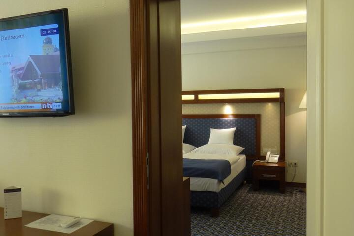 Room 55 of 60