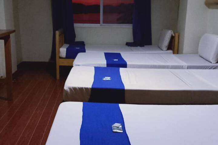 Room 13 of 29