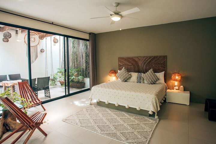 Room 103 of 161