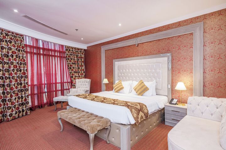 Room 26 of 84