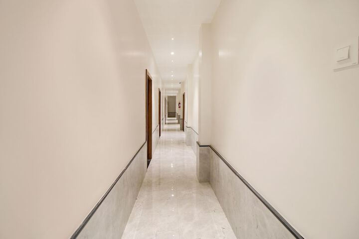 Ballroom/Hall 3 of 6