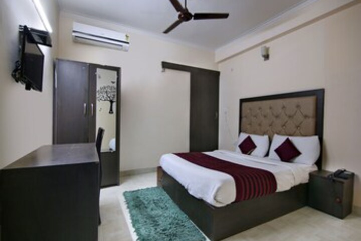 Room 14 of 26