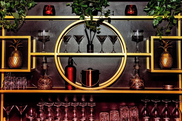 Lounge 189 of 256