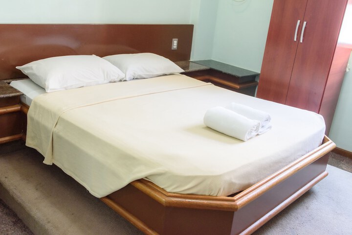 Room 33 of 72