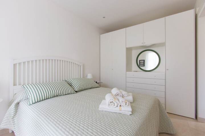 Room 3 of 56