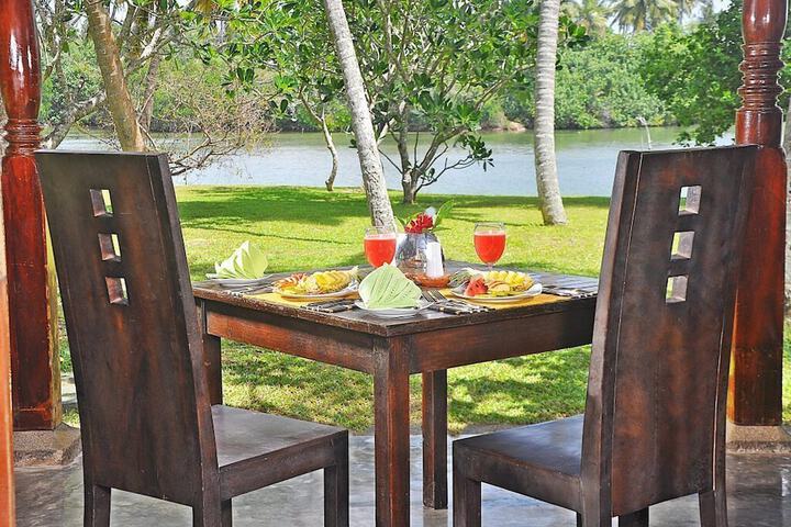 Dining Photos
