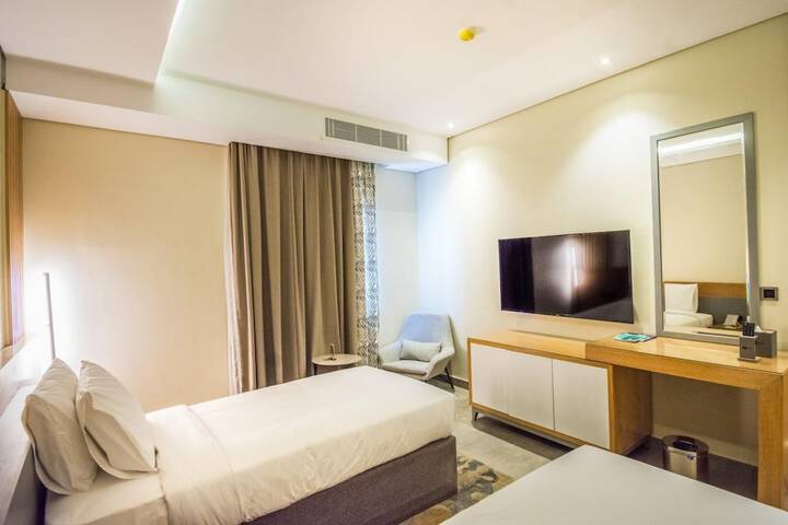 Room 15 of 40