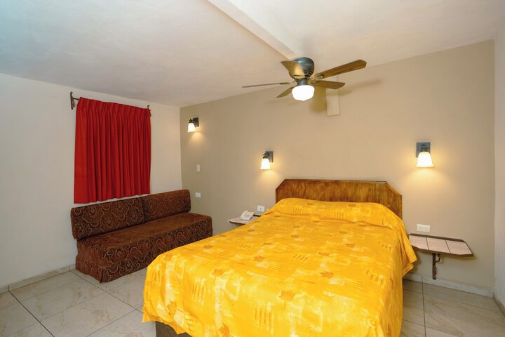 Room 32 of 92