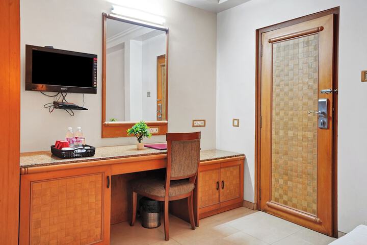 Room 20 of 29