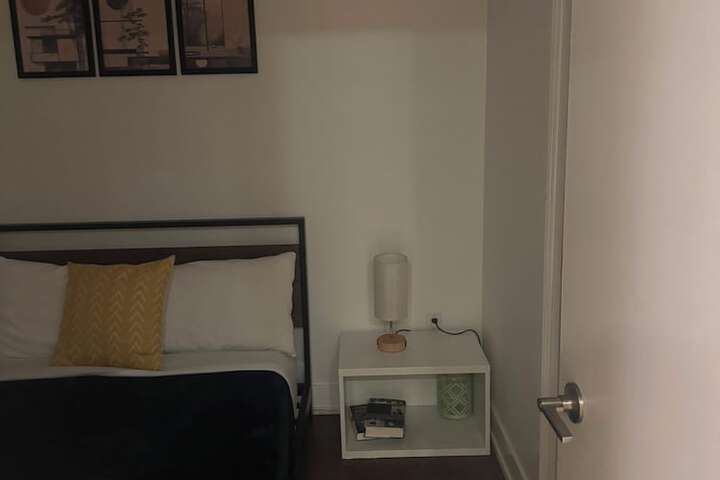 Room 4 of 15
