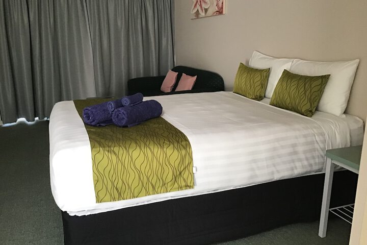 Room 33 of 68
