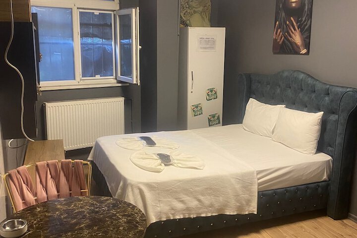 Room 2 of 45
