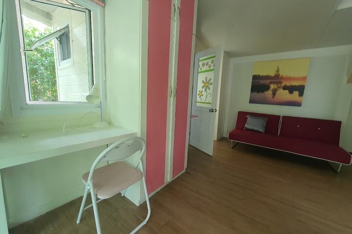 Room 87 of 195