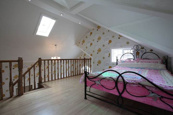 Room 16 of 63
