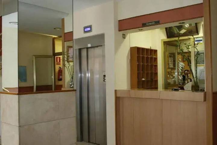 HOSTAL LISTE