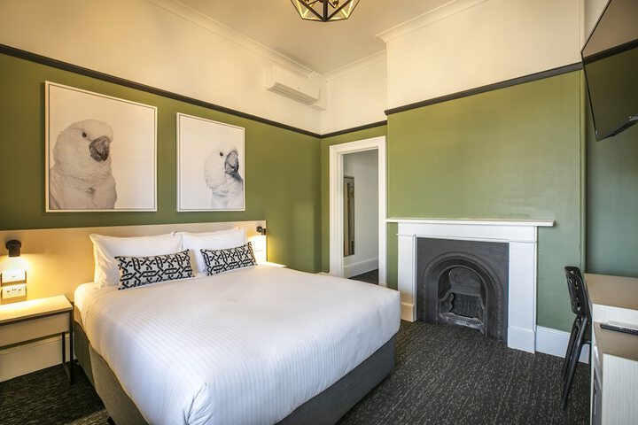 Room 7 of 30