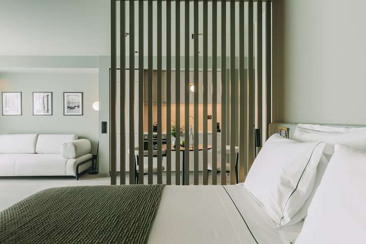 Room 20 of 145