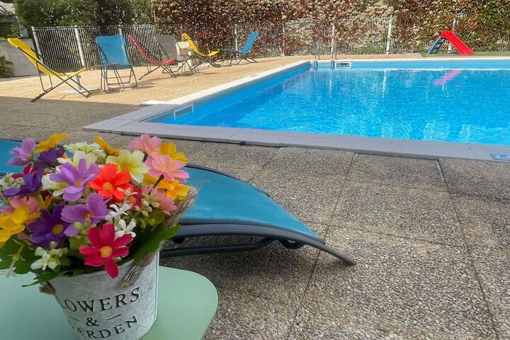 Hotel with Pool