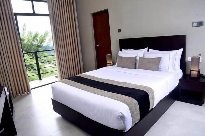 Room 9 of 39