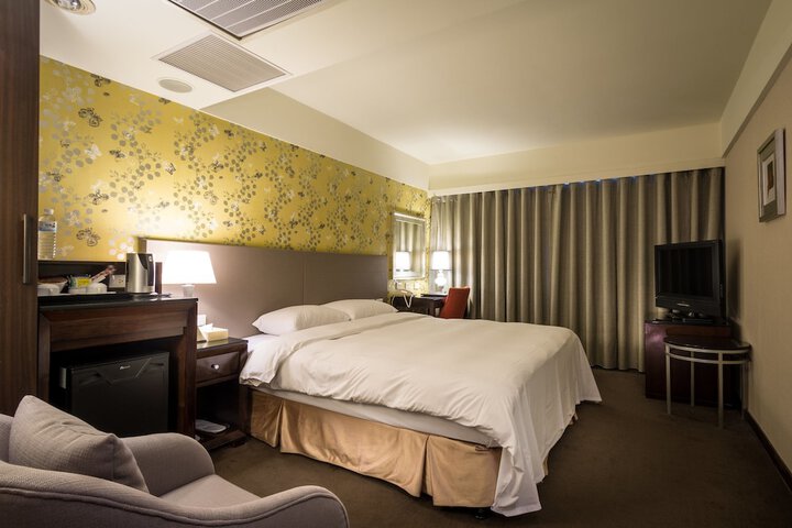 Room 9 of 53