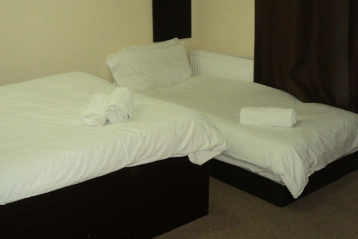 Room 16 of 72