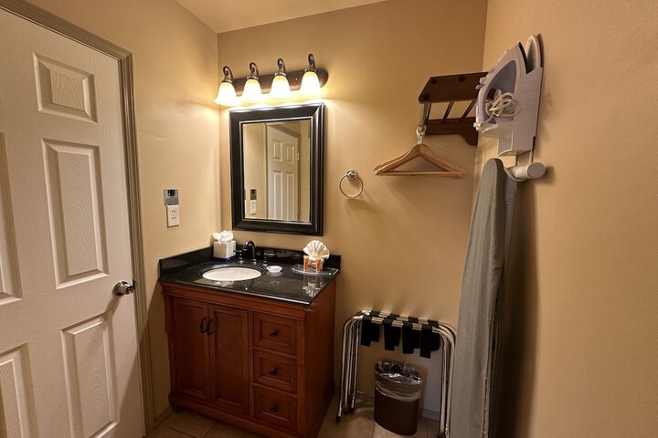 Room 30 of 42