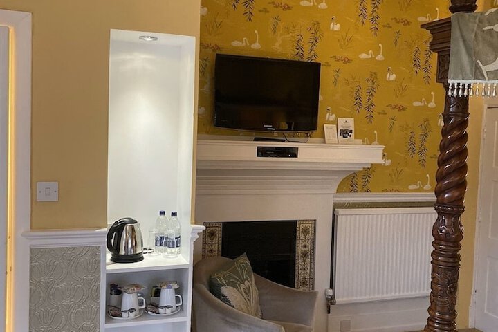 Room 52 of 95