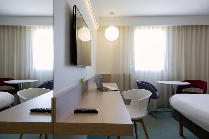 Room 21 of 79
