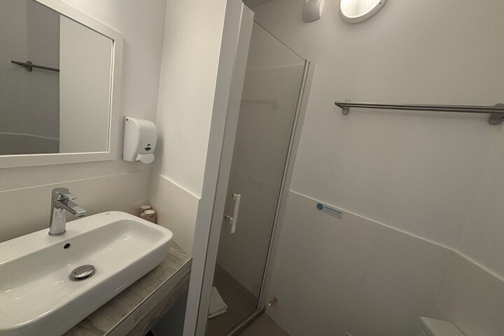 Room 41 of 62