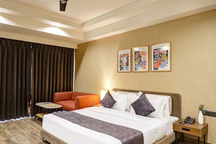 Room 27 of 98