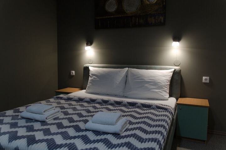 Room 60 of 96