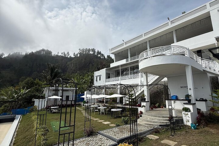 Hotel 45 of 61