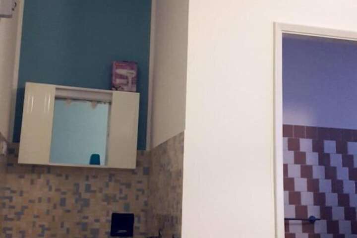 Room 8 of 14