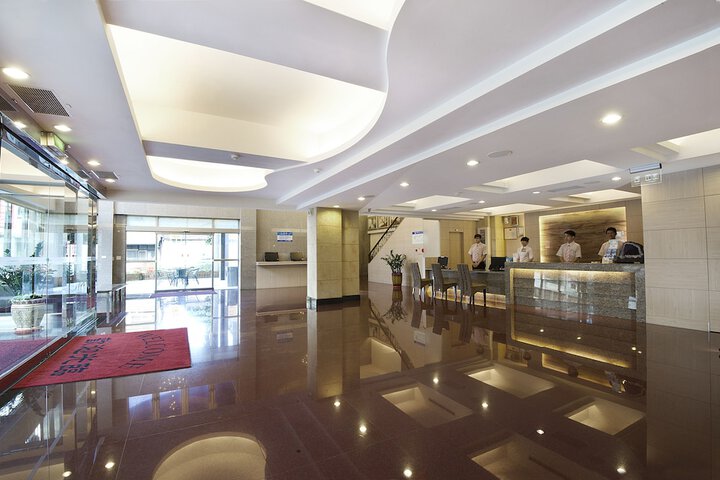 Hotel 2 of 62