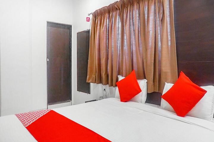 Room 3 of 11
