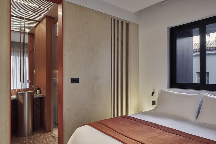 Room 12 of 59