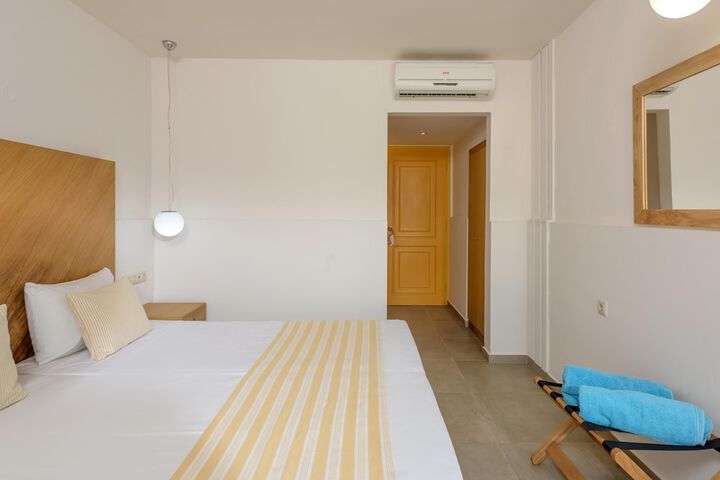 Room 14 of 73