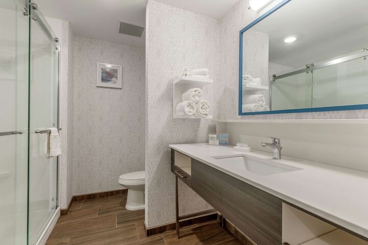 Bathroom shower