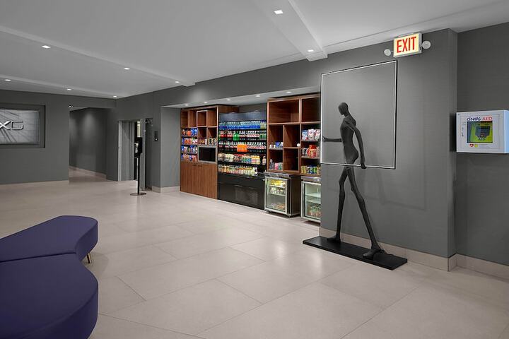 Snack bar