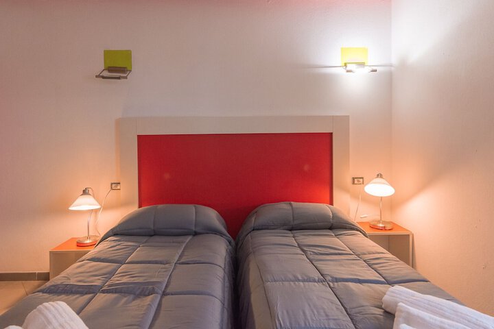 Room 6 of 47