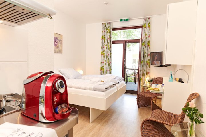 Room 5 of 48