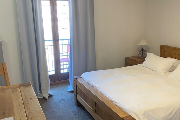Room 15 of 30